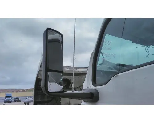 INTERNATIONAL LT MIRROR ASSEMBLY CABDOOR