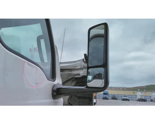 INTERNATIONAL LT MIRROR ASSEMBLY CAB/DOOR