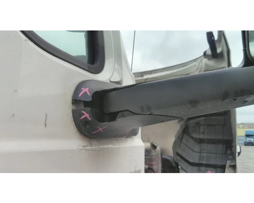 INTERNATIONAL LT MIRROR ASSEMBLY CABDOOR