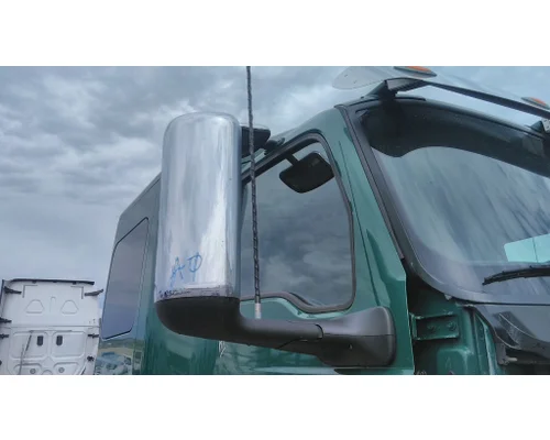 INTERNATIONAL LT MIRROR ASSEMBLY CAB/DOOR