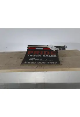 INTERNATIONAL LT MUD FLAP HANGER