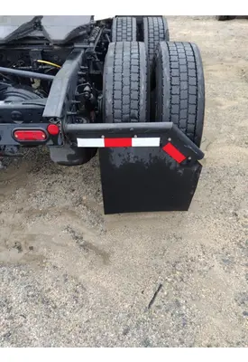 INTERNATIONAL LT MUD FLAP HANGER