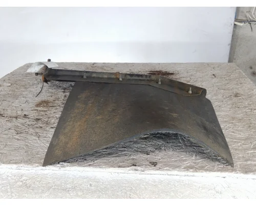 INTERNATIONAL LT MUD FLAP HANGER