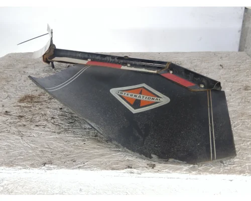 INTERNATIONAL LT MUD FLAP HANGER