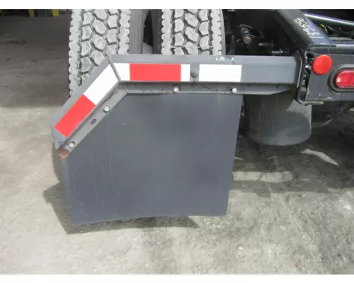 INTERNATIONAL LT MUD FLAP HANGER