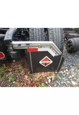 INTERNATIONAL LT MUD FLAP HANGER