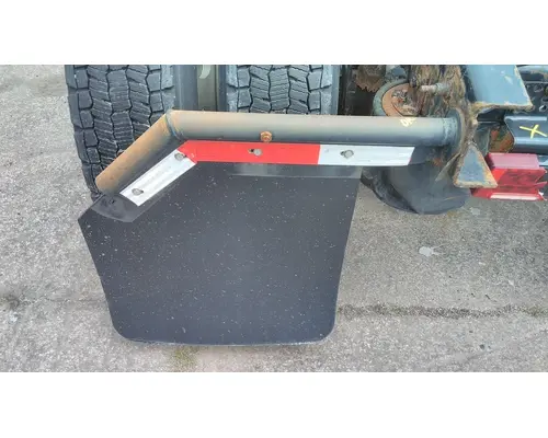 INTERNATIONAL LT MUD FLAP HANGER