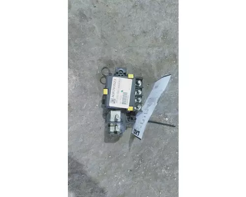 INTERNATIONAL LT POWERNET DISTRIBUTION BOX (PNDB)