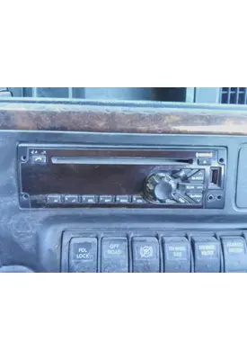 INTERNATIONAL LT RADIO AM/FM/BLUETOOTH