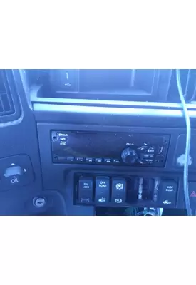 INTERNATIONAL LT RADIO AM/FM/BLUETOOTH