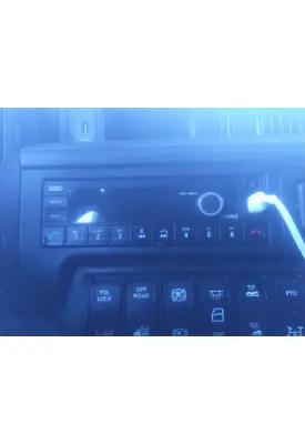 INTERNATIONAL LT RADIO AM/FM/BLUETOOTH