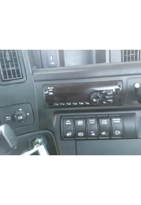 INTERNATIONAL LT RADIO AM/FM/BLUETOOTH