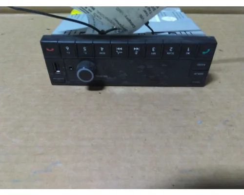 INTERNATIONAL LT RADIO AM/FM/BLUETOOTH
