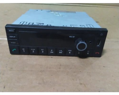 INTERNATIONAL LT RADIO AM/FM/BLUETOOTH