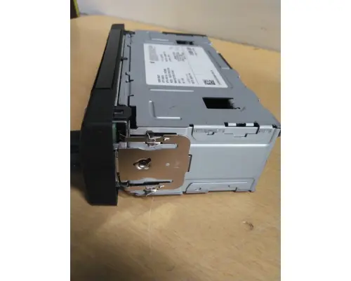 INTERNATIONAL LT RADIO AMFMBLUETOOTH