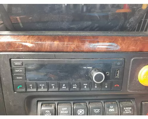 INTERNATIONAL LT RADIO AMFMBLUETOOTH