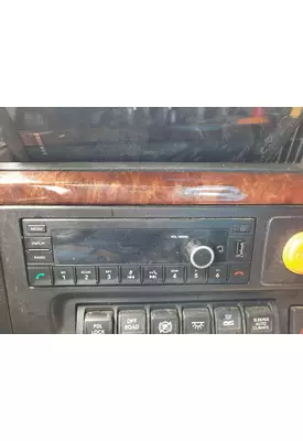 INTERNATIONAL LT RADIO AM/FM/BLUETOOTH