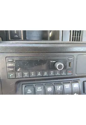 INTERNATIONAL LT RADIO AM/FM/BLUETOOTH