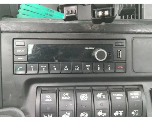 INTERNATIONAL LT RADIO AMFMBLUETOOTH