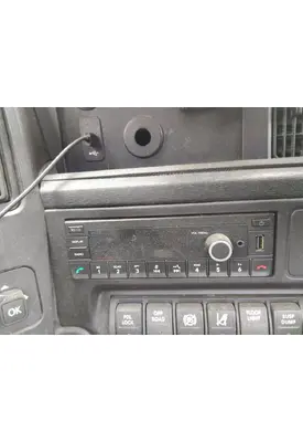 INTERNATIONAL LT RADIO AM/FM/BLUETOOTH