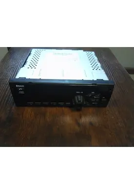 INTERNATIONAL LT RADIO AM/FM/BLUETOOTH