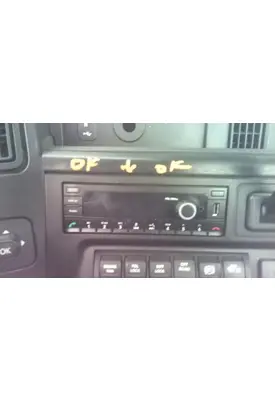 INTERNATIONAL LT RADIO AM/FM/BLUETOOTH