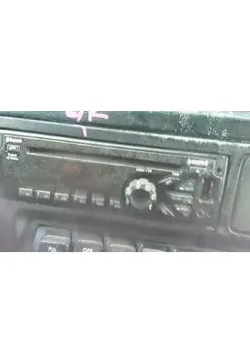 INTERNATIONAL LT RADIO AM/FM/BLUETOOTH