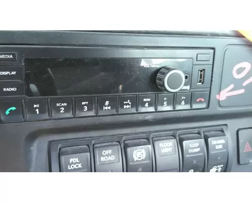 INTERNATIONAL LT RADIO AMFM