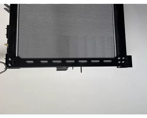 INTERNATIONAL LT Radiator