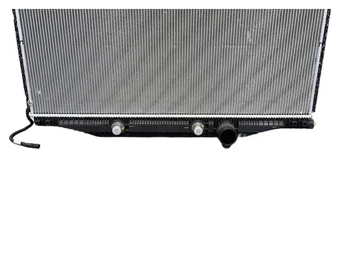 INTERNATIONAL LT Radiator