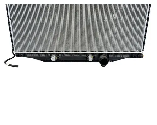 INTERNATIONAL LT Radiator