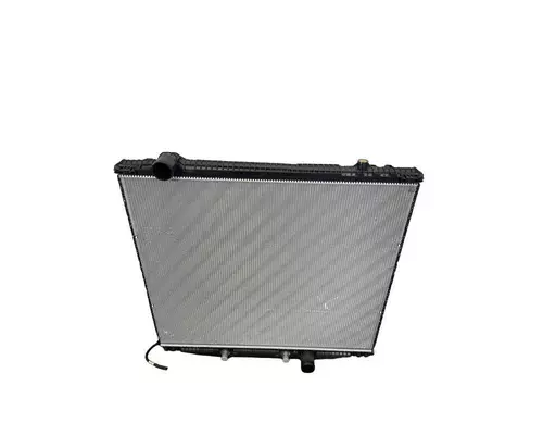 INTERNATIONAL LT Radiator