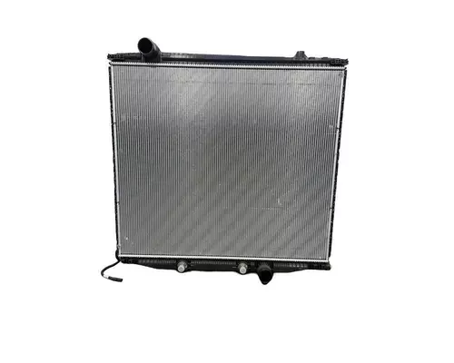 INTERNATIONAL LT Radiator