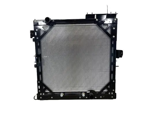 INTERNATIONAL LT Radiator