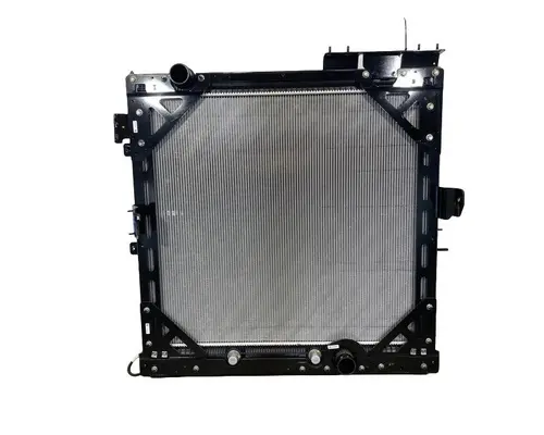 INTERNATIONAL LT Radiator