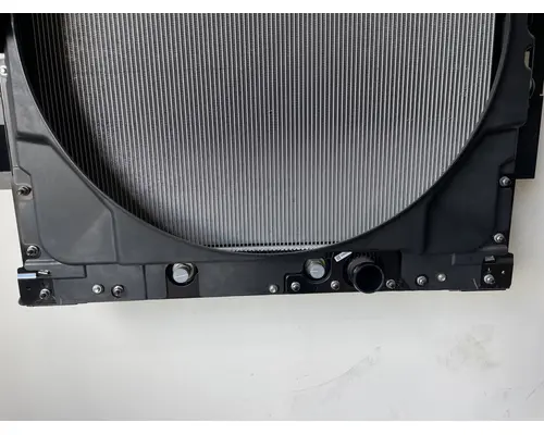 INTERNATIONAL LT Radiator