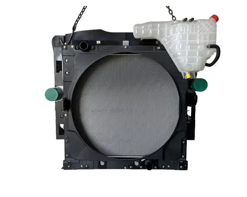 INTERNATIONAL LT Radiator