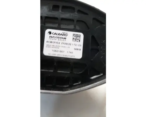 INTERNATIONAL LT Radio