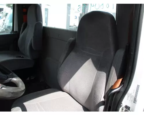 INTERNATIONAL LT SEAT, FRONT