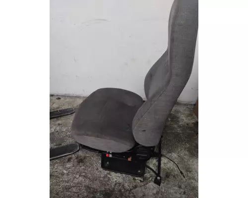 INTERNATIONAL LT SEAT, FRONT