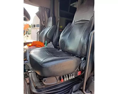 INTERNATIONAL LT SEAT, FRONT