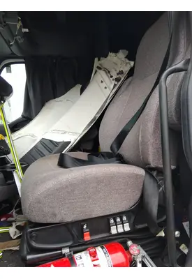 INTERNATIONAL LT SEAT, FRONT