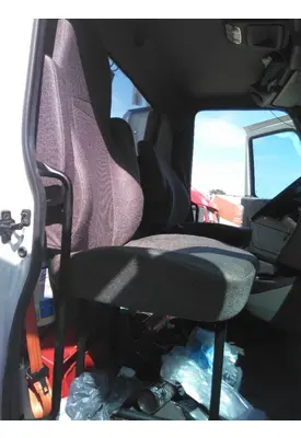 INTERNATIONAL LT SEAT, FRONT