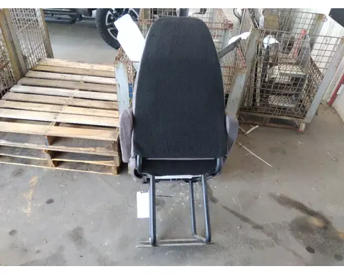 INTERNATIONAL LT SEAT, FRONT
