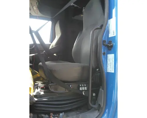 INTERNATIONAL LT SEAT, FRONT