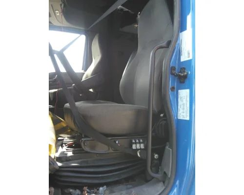 INTERNATIONAL LT SEAT, FRONT
