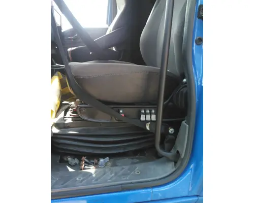 INTERNATIONAL LT SEAT, FRONT