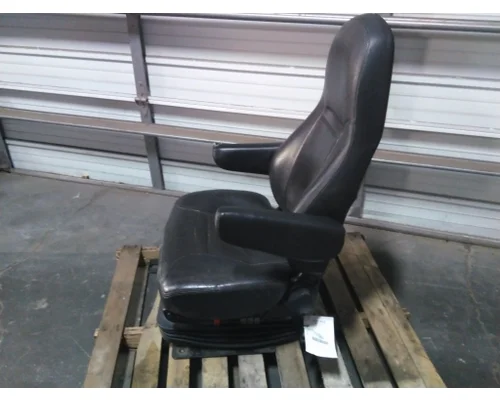 INTERNATIONAL LT SEAT, FRONT