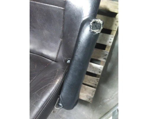 INTERNATIONAL LT SEAT, FRONT