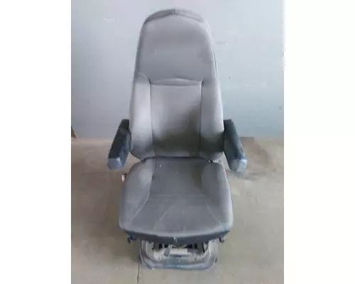 INTERNATIONAL LT SEAT, FRONT